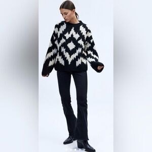H&M Print Straight Sweater Size Large